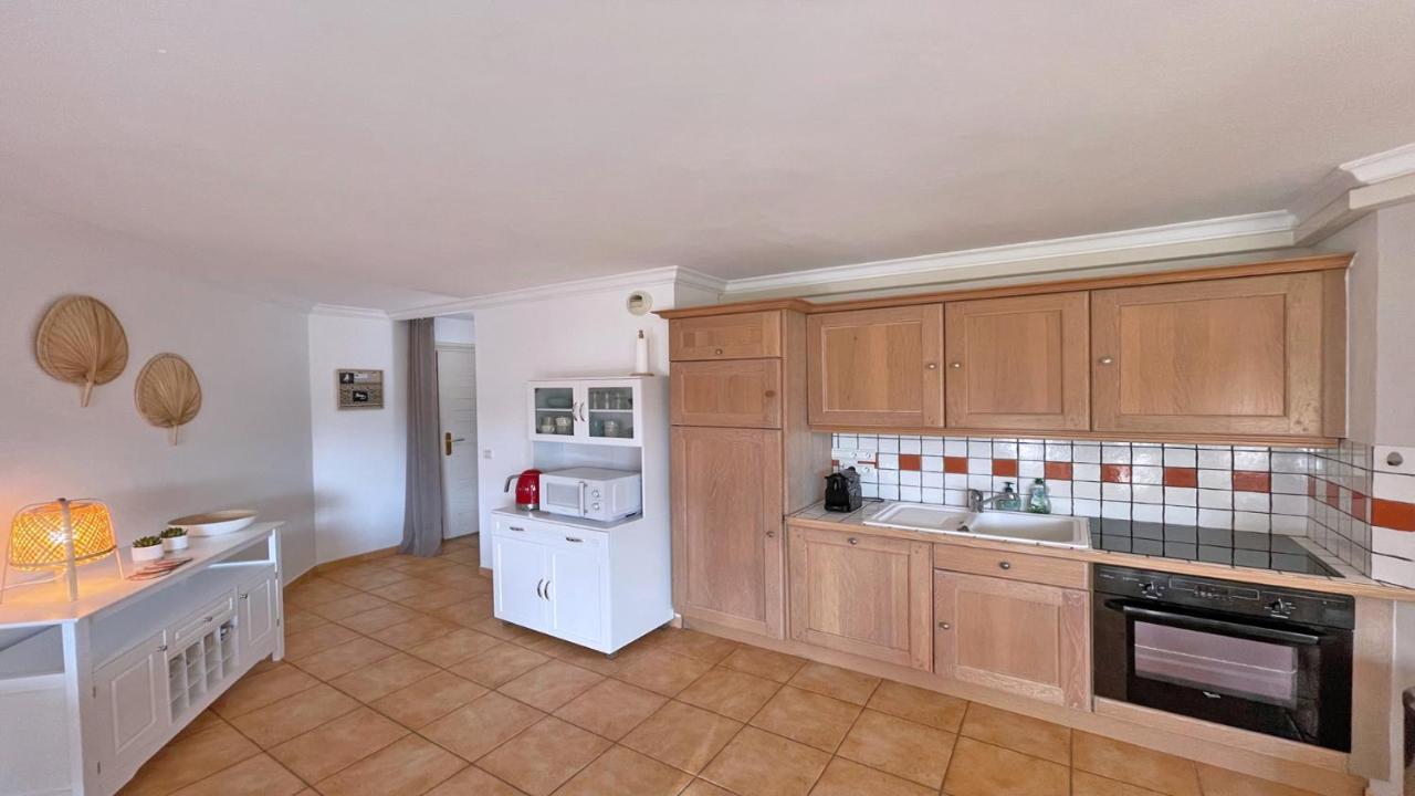 Appartement Les Pins Bleus A8 Sainte-Maxime Exteriör bild
