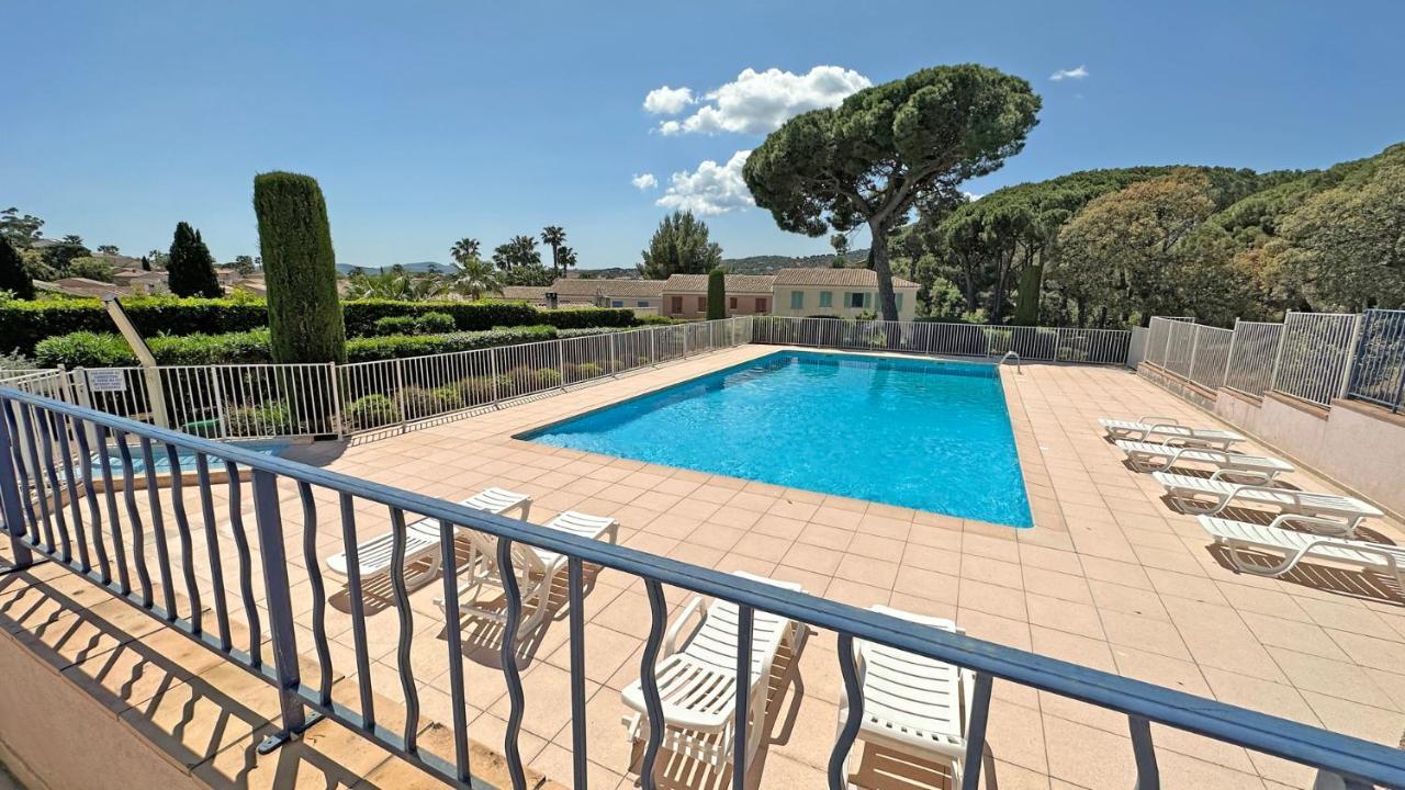 Appartement Les Pins Bleus A8 Sainte-Maxime Exteriör bild