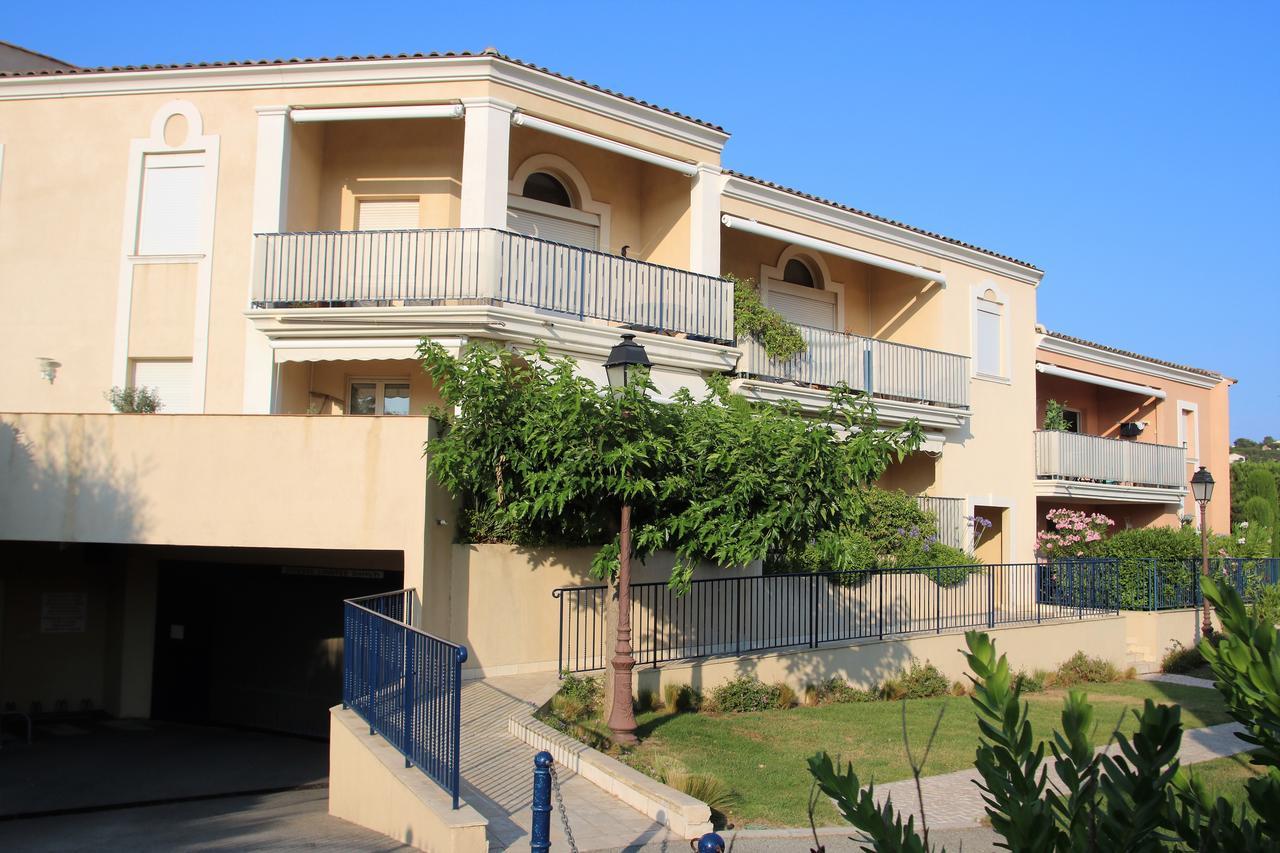 Appartement Les Pins Bleus A8 Sainte-Maxime Exteriör bild